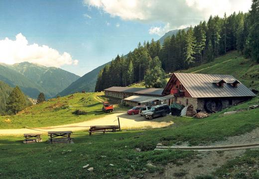 Andar per Malghe in Val di Rabbi - la malga Fratte