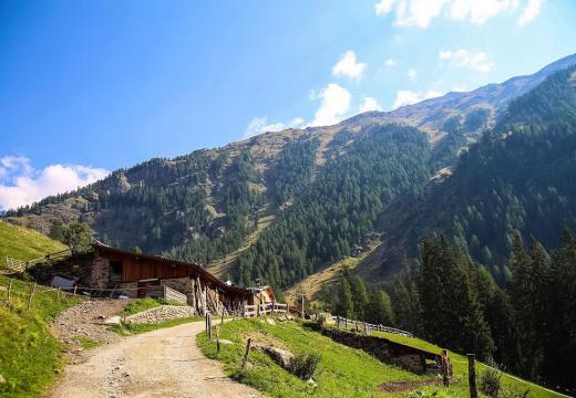 La malga Stablasol in Val di Rabbi