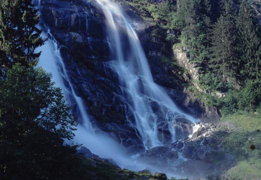 Una giornata rinfrescante in Val di Rabbi alle Cascate di Saènt