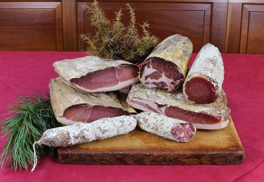 I salumi a km zero dell'Agritur Ruatti